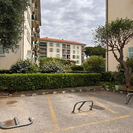 Apartment Beau T3 Proche Et Aeroport Nice